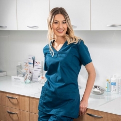 Tunică medicală de damă ANDREA, albastru caraibe