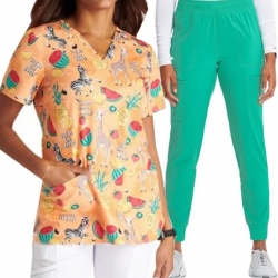 Set medical pentru femei Cherokee „Girafă” cu pantaloni verzi