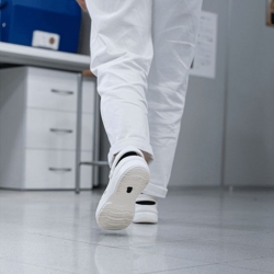 Papuci medicali WAYLITE albi