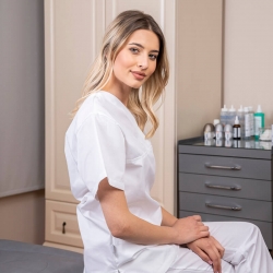 Tunică medicală Bwell ANGEL Alb